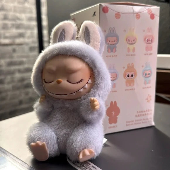 NIB- Pop Mart *Authentic* PopNow Have A Seat Labubu - Zizi - Picture 5 of 6